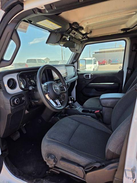 2024 Jeep Wrangler 4-Door Sahara 4x4