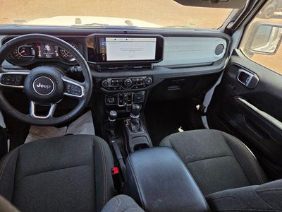 2024 Jeep Wrangler 4-Door Sahara 4x4
