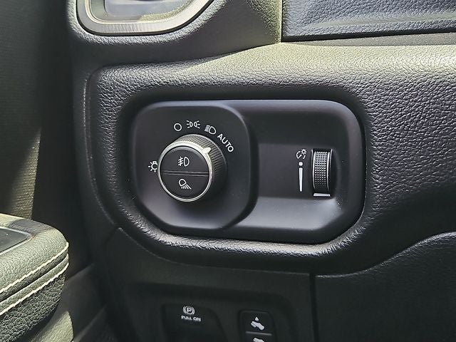 2020 RAM 1500 Rebel Quad Cab 4x4 6'4' Box