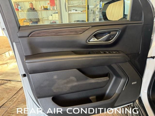 2022 Chevrolet Suburban 2WD LT