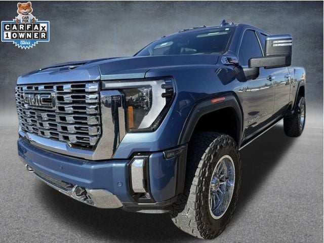 2024 GMC Sierra 2500HD 4WD Crew Cab Standard Bed Denali
