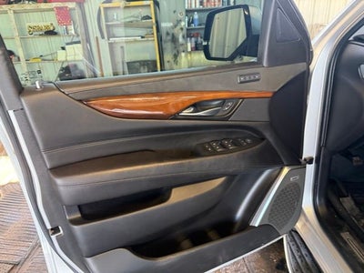 2019 Cadillac Escalade Luxury