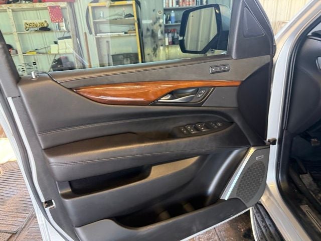 2019 Cadillac Escalade Luxury