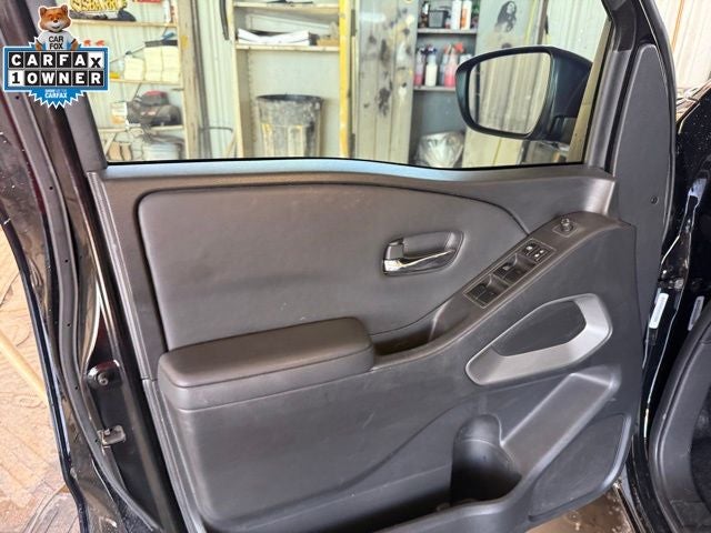 2022 Nissan Frontier Crew Cab SV 4x2