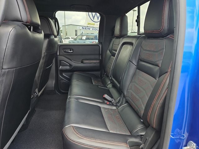 2025 Nissan Frontier Crew Cab PRO-4X 4x4