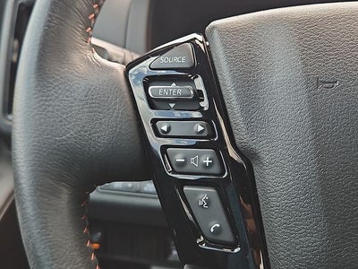 2025 Nissan Frontier Crew Cab PRO-4X 4x4
