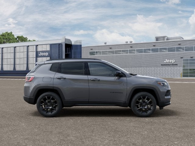 2027 Jeep Compass COMPASS LATITUDE ALTITUDE 4X4