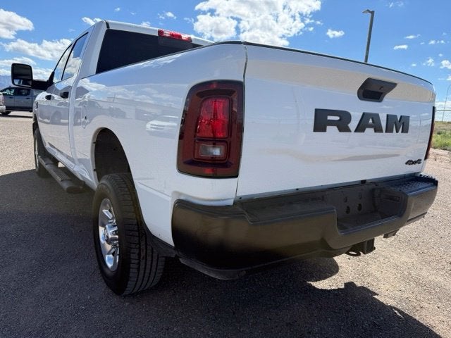 2025 RAM 2500 Tradesman Crew Cab 4x4 6'4' Box